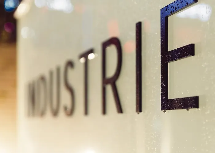 Industrie Business 3*